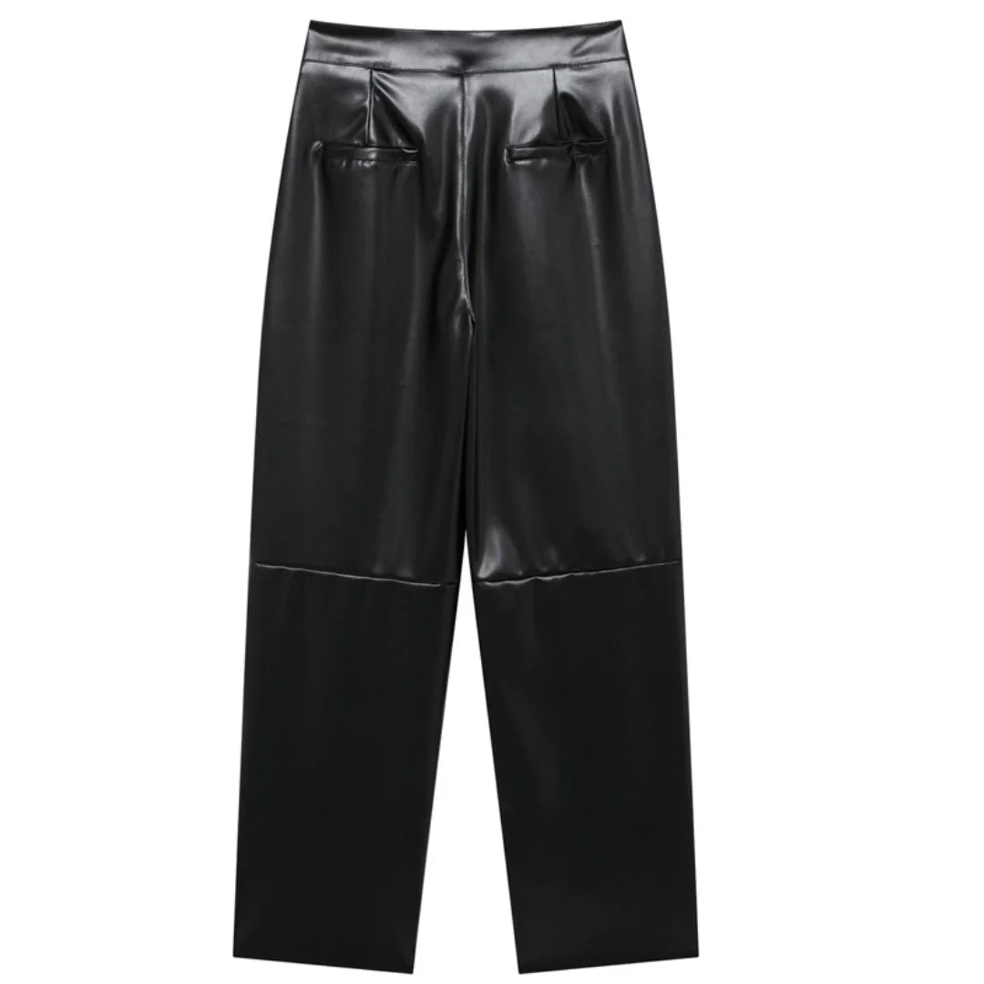 Livia Lederhose - Lynara